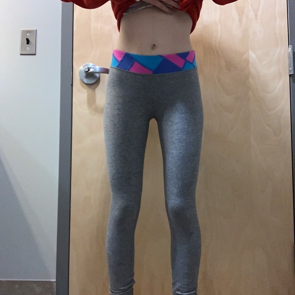 Lululemon Ivivva ruched rhythmic tight grey leggings - Picture 11 of 13